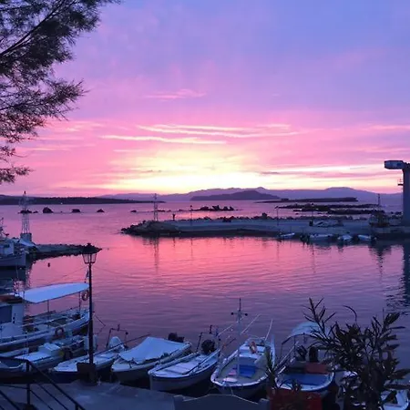 Stelisia بيت ضيافة 4*